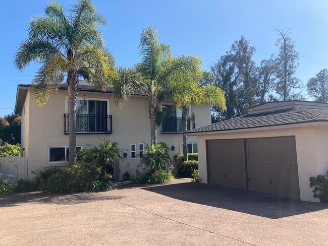 3745 Portofino Way in Santa Barbara, CA - Building Photo - Building Photo