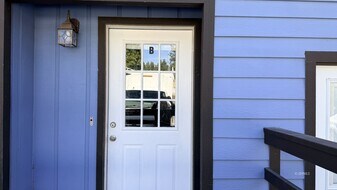54141 Pine Crest Ave in Idyllwild, CA - Building Photo