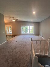 3840 Wakonda Dr in Bettendorf, IA - Building Photo - Building Photo