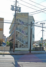 1003 Kapahulu St in Honolulu, HI - Building Photo - Building Photo