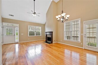 726 Gardenside Cir SE in Marietta, GA - Building Photo - Building Photo