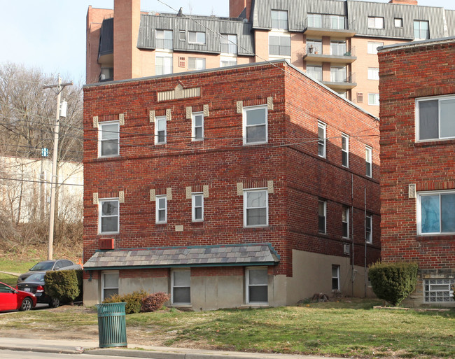 Ludlow 960 in Cincinnati, OH - Foto de edificio - Building Photo