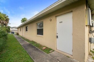 5537-5539 Tenth Ave in Ft. Myers, FL - Building Photo - Building Photo