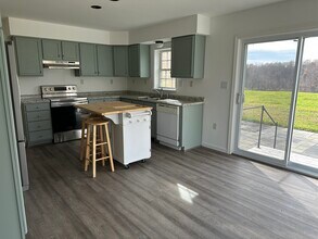 91 Courts Ln in Hudson, NY - Building Photo - Building Photo