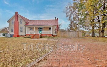 115 Church Aly in Brooks, GA - Building Photo - Building Photo