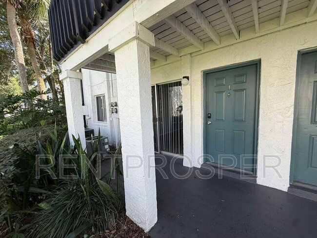 4267 S Semoran Blvd in Orlando, FL - Building Photo - Building Photo