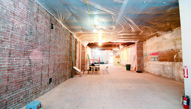 521 Grand St in Brooklyn, NY - Building Photo - Other