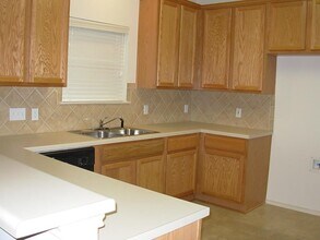2103 Keepsake Dr in Austin, TX - Building Photo - Building Photo