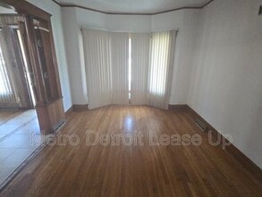 3759 Columbus St in Detroit, MI - Building Photo - Building Photo