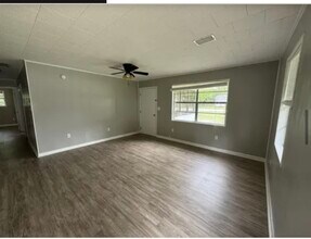 193 Black Creek Lodge Rd in Freeport, FL - Building Photo - Building Photo