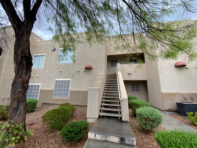 property at 1908 Desert Falls Ct