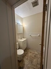 1660 E Main St, Unit 5T in Waterbury, CT - Building Photo - Building Photo