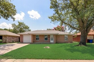 512 Thomas Trail in Seagoville, TX - Building Photo - Building Photo