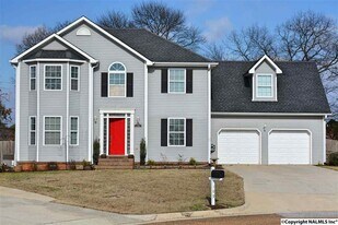 109 Daffodil Cir in Madison, AL - Building Photo