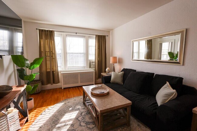 90 Kilsyth Rd in Boston, MA - Foto de edificio - Building Photo