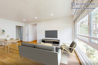 7949 Romaine St in West Hollywood, CA - Building Photo - Building Photo