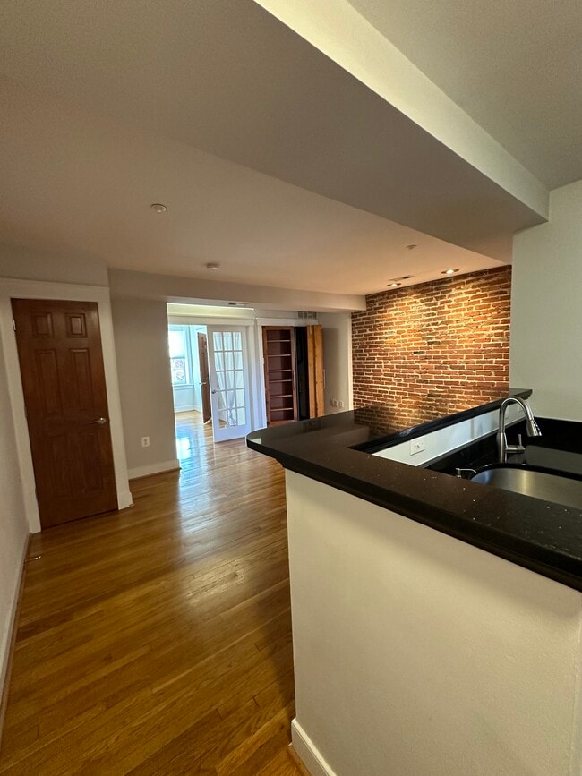 510 8th St NE in Washington, DC - Building Photo - Building Photo
