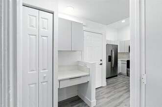 18650 SW 28th Ct in Miramar, FL - Building Photo - Building Photo