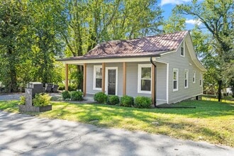 1308 Columbia Rd in Bristol, TN - Building Photo - Building Photo