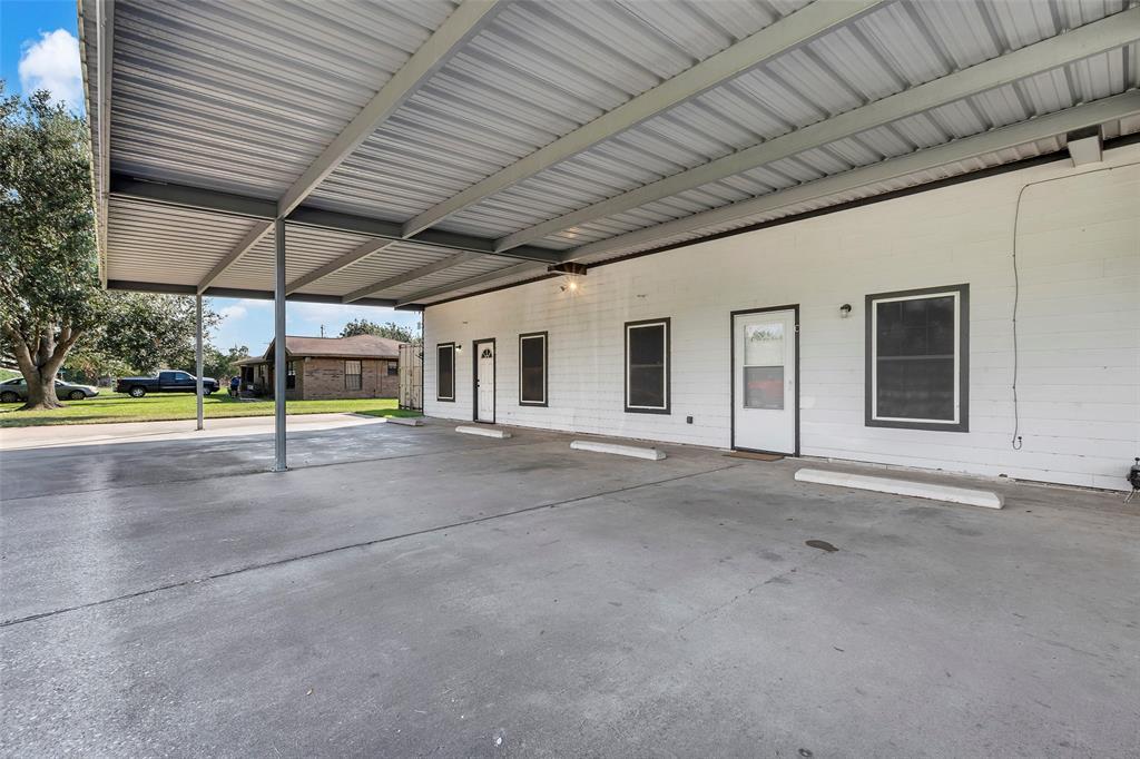 7900 Fm-2354 in Beach City, TX - Building Photo