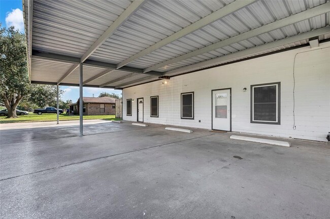 property at 7900 Fm-2354