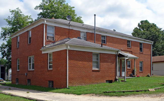 818-826 New Bern Ave in Raleigh, NC - Building Photo - Building Photo