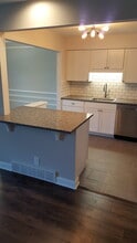6561 Woodhall Dr, Unit 2 in Sylvania, OH - Building Photo - Building Photo