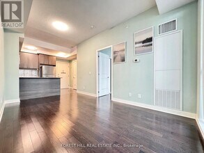 9191 Yonge St in Richmond Hill, ON - Building Photo - Building Photo