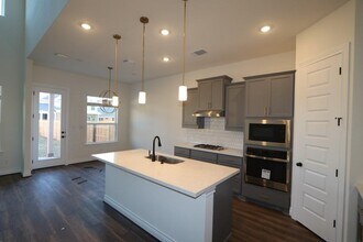 109 White Magnolia Cv in Georgetown, TX - Building Photo - Building Photo