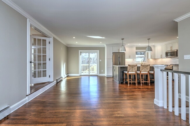 155 Pastors Walk in Monroe, CT - Building Photo - Building Photo