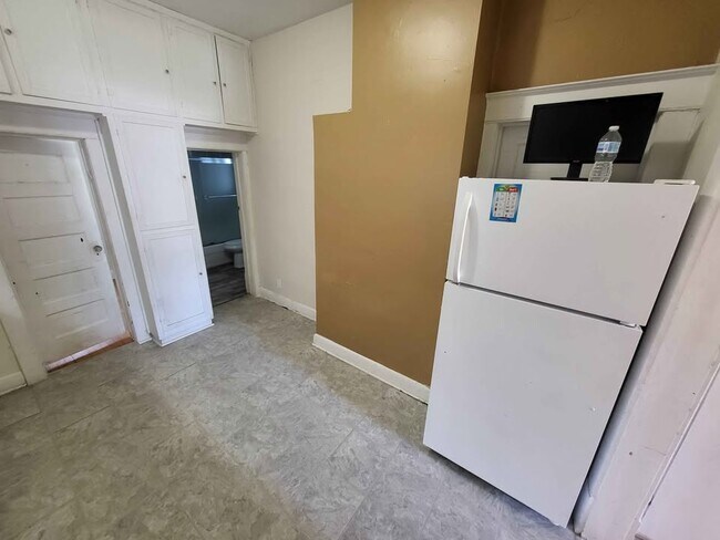 99 Matheson Ave E in Winnipeg, MB - Building Photo - Building Photo