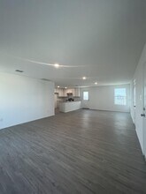 5479 Daphne Path in San Antonio, TX - Building Photo - Building Photo