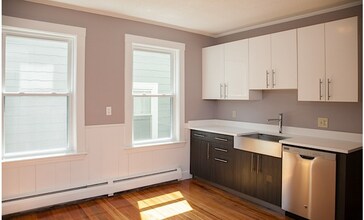 21 Granite St, Unit 1 in Somerville, MA - Building Photo - Building Photo