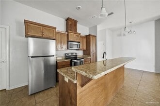 13 Mimosa St in Palmview, TX - Building Photo - Building Photo