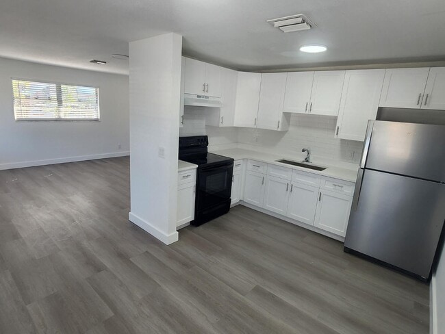 1617 N J St in Lake Worth Beach, FL - Building Photo - Building Photo