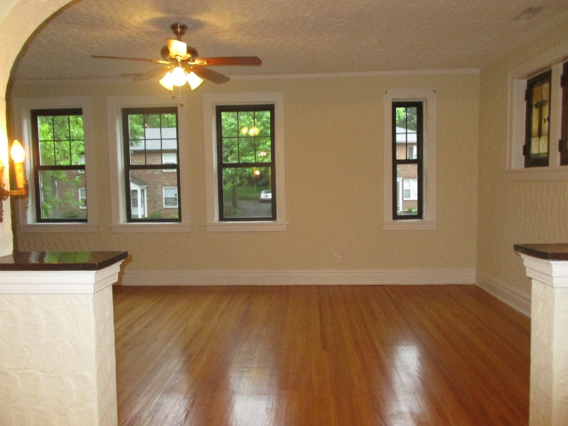 1079 Terrace Dr in Richmond Heights, MO - Building Photo