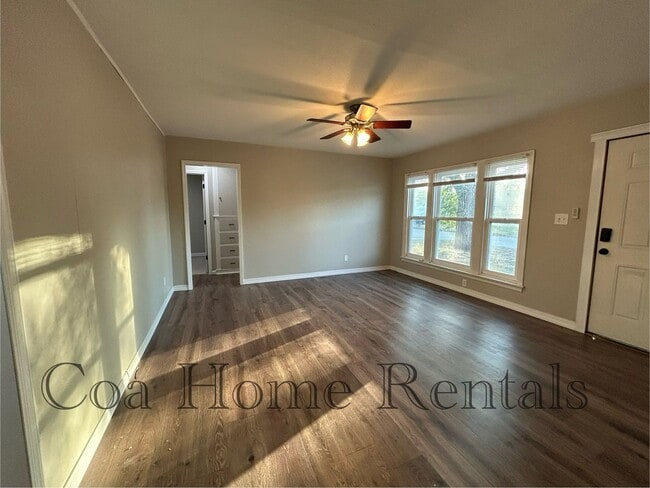 100 S Nevada St in Wichita, KS - Foto de edificio - Building Photo