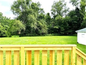 137 Mahan Ln in Follansbee, WV - Building Photo - Building Photo