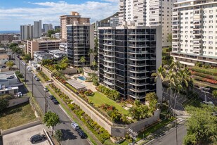 1015 Wilder Ave in Honolulu, HI - Building Photo
