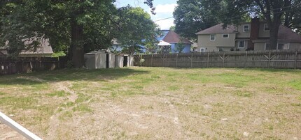 809 NE 74th St in Kansas City, MO - Building Photo - Building Photo