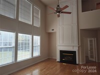 10804 Fountaingrove Dr in Charlotte, NC - Building Photo - Building Photo