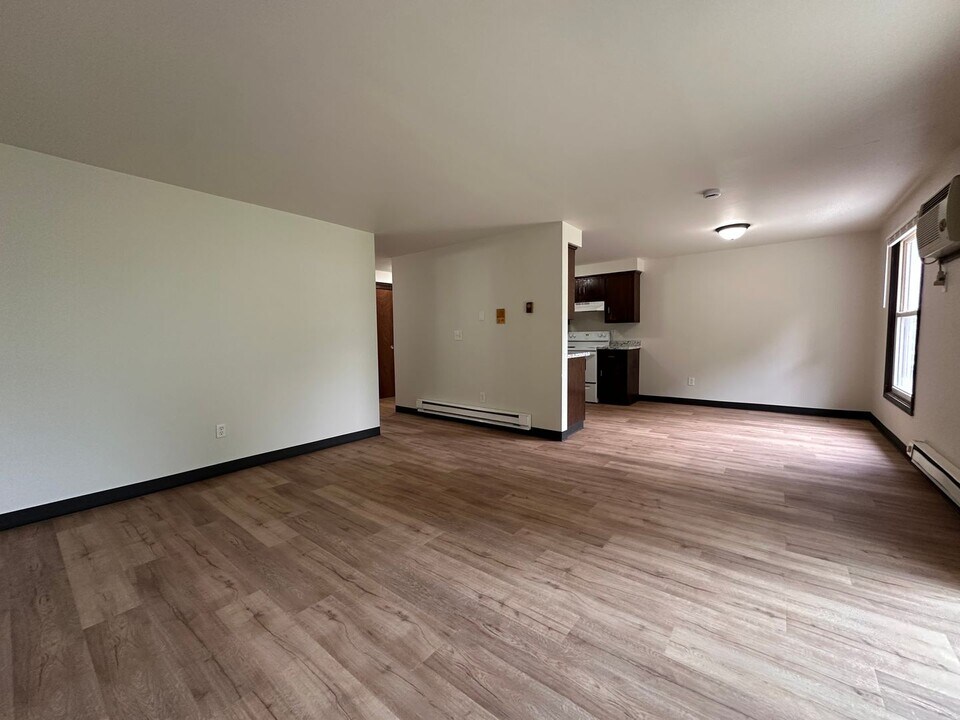 2261 Imperial Ln in Green Bay, WI - Building Photo