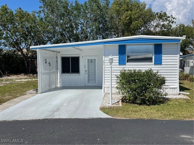 property at 471 Palm Dr