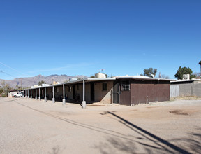 2930-2940 E Presidio Rd in Tucson, AZ - Building Photo - Building Photo