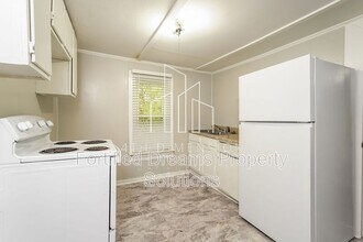 2015 Row St in Winston-Salem, NC - Building Photo - Building Photo