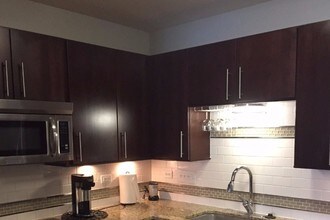 800 Brazos St, Unit 1010 in Austin, TX - Building Photo - Building Photo