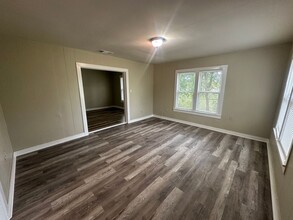 3637 S Lone Star Pkwy in McGregor, TX - Building Photo - Building Photo