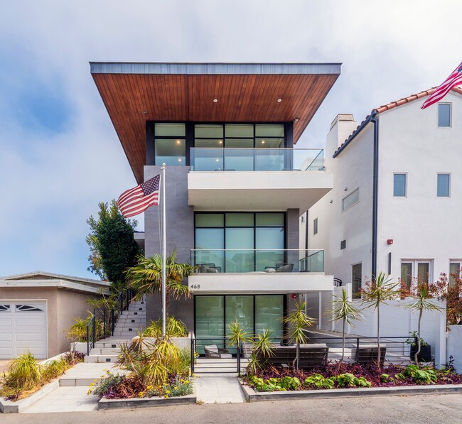 468 30th St in Manhattan Beach, CA - Building Photo - Building Photo
