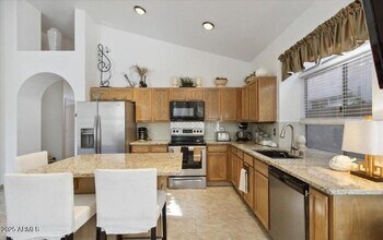 4223 E Wildcat Dr in Cave Creek, AZ - Building Photo - Building Photo