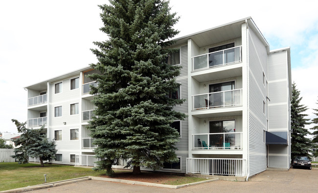 Ascot Court in Edmonton, AB - Building Photo - Building Photo